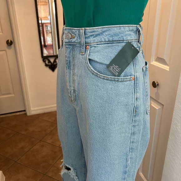 High Rise Baggy Jeans - Picture 2 of 12